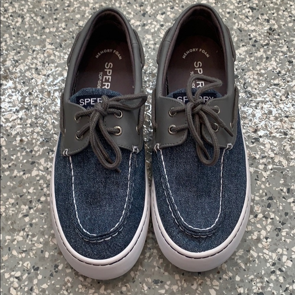 Sperry top-sider boat shoes
